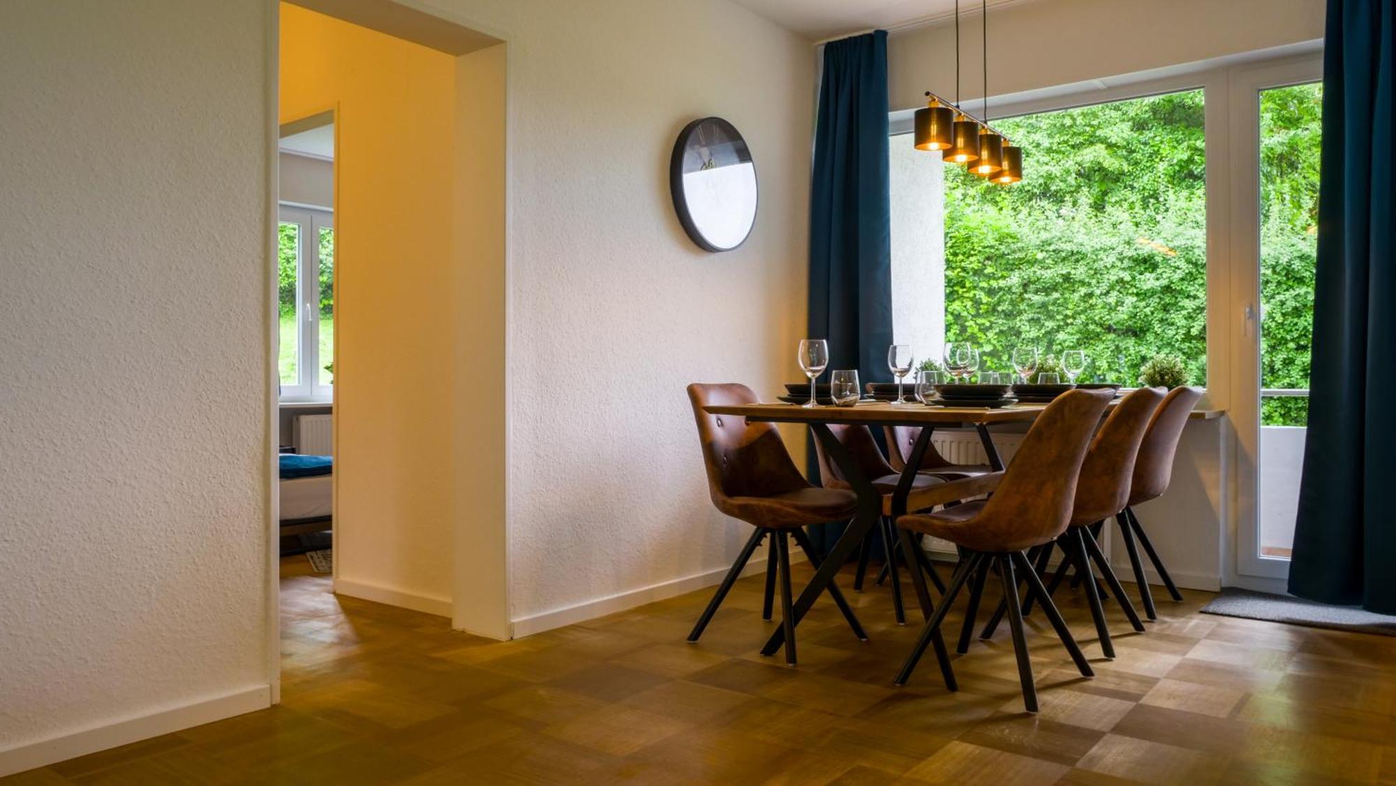 Gross, Modern, Zentrumsnah Mit Parkplatz Und Garten Ulma Esterno foto